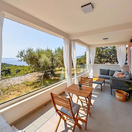 Studio Vesna With A Terrace And Sea View 라벡 외부 사진